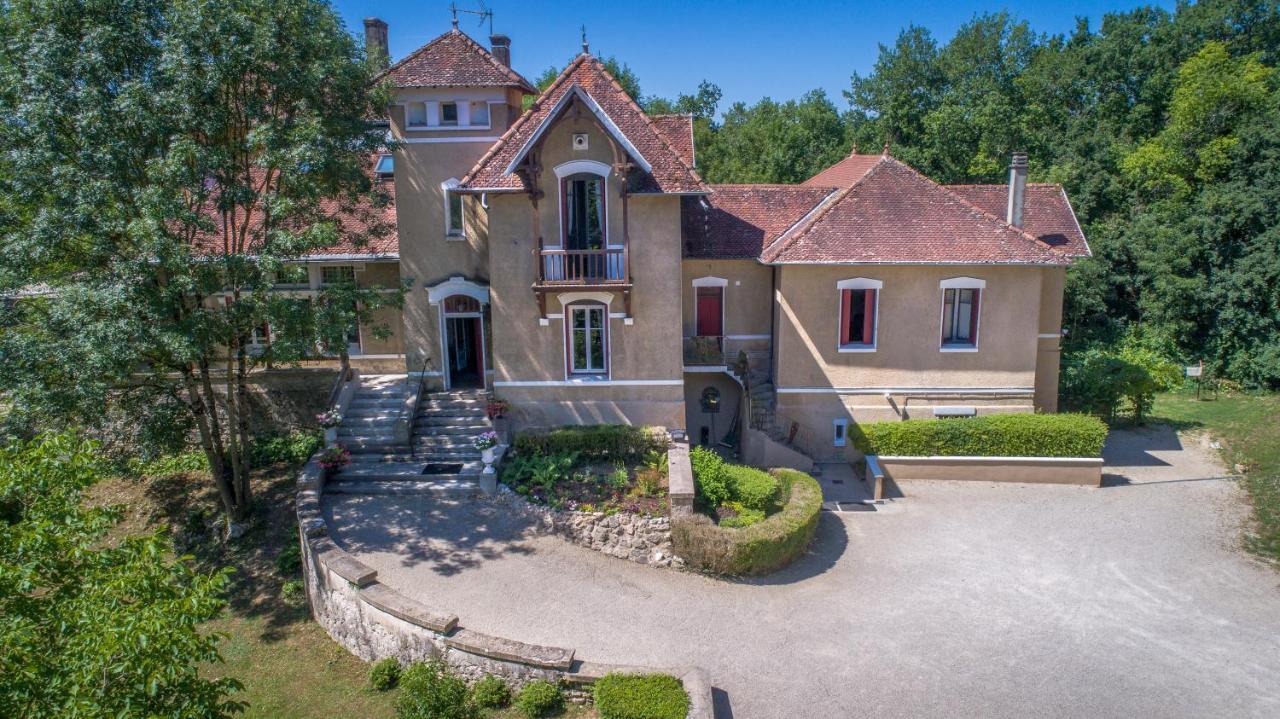 Hotel La Garenne De Morestel Exterior foto