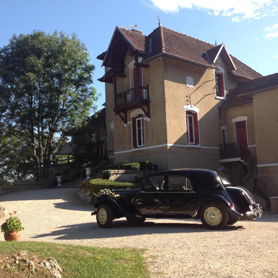 Hotel La Garenne De Morestel Exterior foto